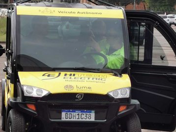 Conheça o 1º carro elétrico autônomo brasileiro