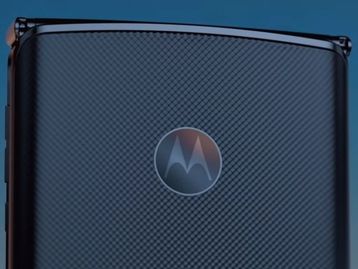 Teste: dobradiça do Motorola Razr pode quebrar em menos de 1 ano