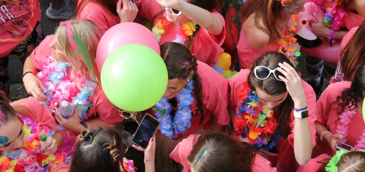 Veja como encontrar e fugir de blocos de carnaval pelo celular