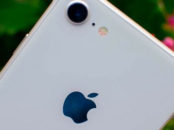 iPhone 9 aparece em foto com design clássico que lembra iPhone 8