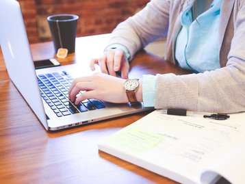 Graduação, pós-graduação e cursos de idiomas com até 86% de desconto!
