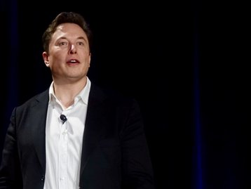 Musk é comparado com vilão de Deus Ex ao pedir fim da quarentena