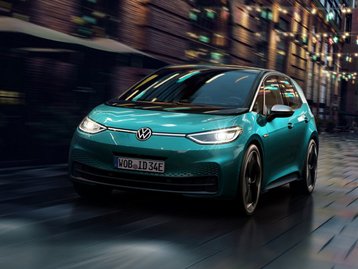 Novos elétricos da VW chegam em junho por 40 mil euros e 550 km por carga