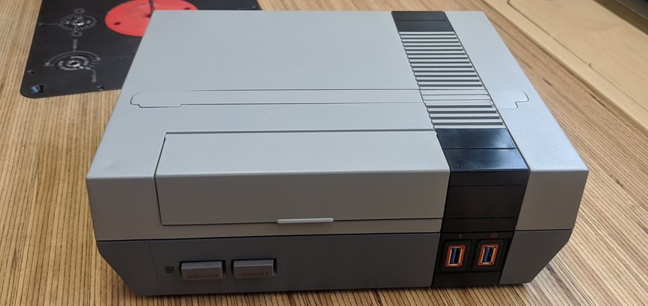 Modificador transforma NES em dock para carregar Switch