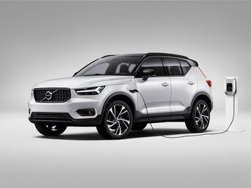 Fazendo 25 km/l, híbrido Volvo XC40 chega ao Brasil por R$ 245 mil