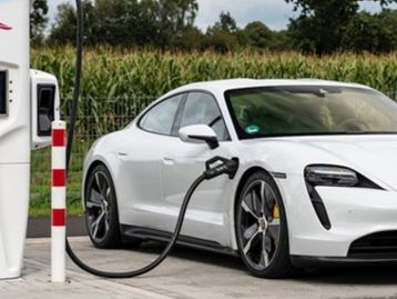 Cidade com 3 carros elétricos receberá carregador mais poderoso do BR