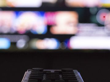  Conheça a Smart TV Box Intelbras Izy Play 