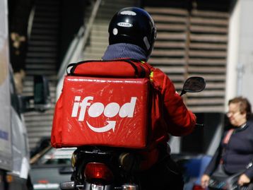 Entregadores de aplicativo entram em greve em vários estados
