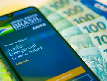 Auxílio Emergencial: governo confirma pagamento de mais 2 parcelas