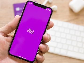 App do Nubank fica 'fora do ar' no iOS nesta sexta-feira 10