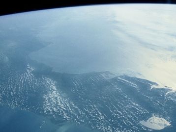 Você tem ideia de quanta água existe na Terra – em litros?