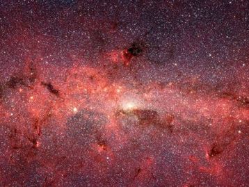 Astrônomos descobrem estrutura com extensão de 1,4 bilhão de anos-luz
