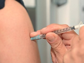 Vacina contra covid-19 pode chegar ao SUS em janeiro de 2021