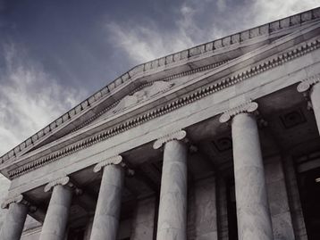 CEOs de Amazon, Apple, Google e Facebook depõem hoje nos EUA; assista