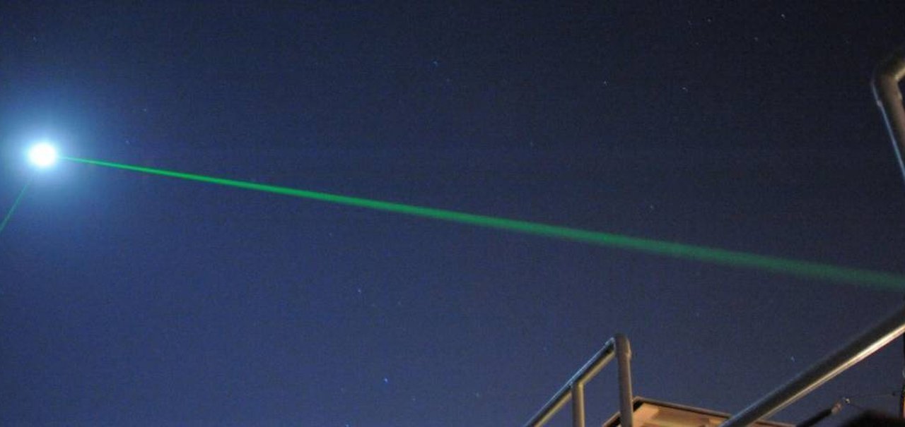 Cientistas conseguem ricochetear lasers enviados a nave perto da Lua