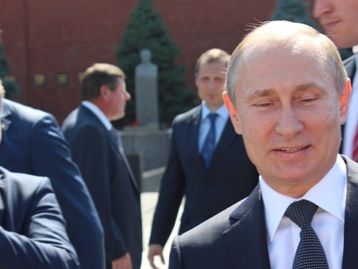 Vacina Sputnik V passará por teste clínico com 40 mil voluntários