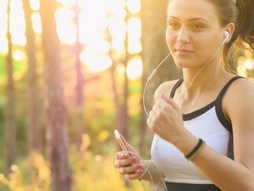 Fones de ouvido para turbinar o seu treino