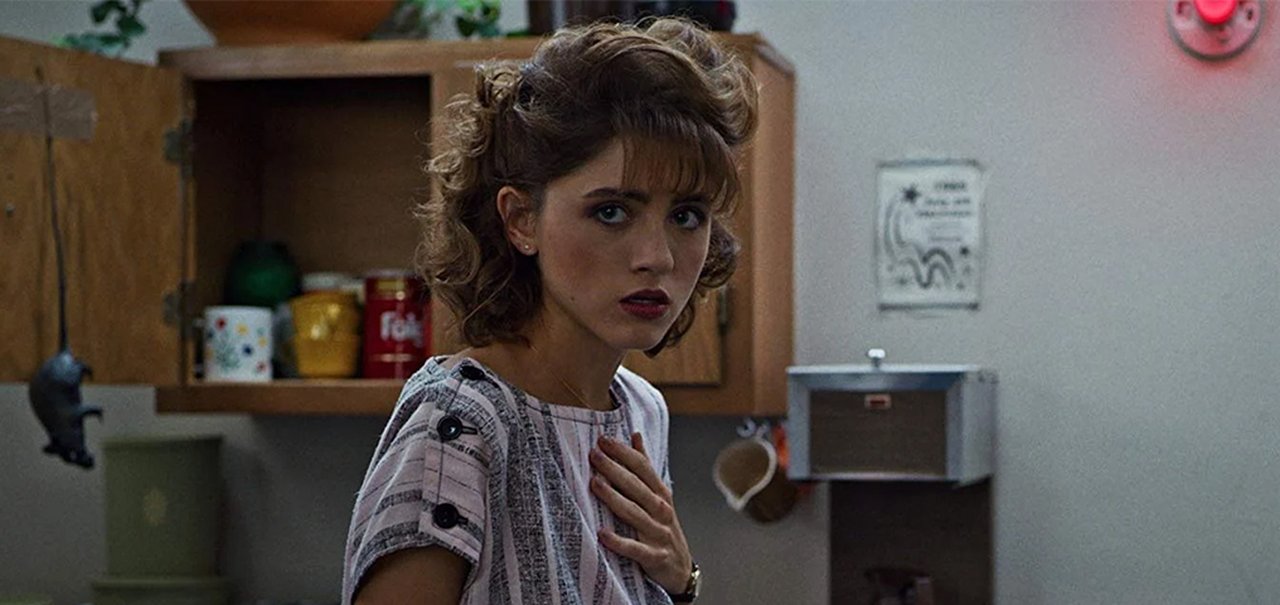 Atriz de Stranger Things critica mídia por sexualizar elenco da série