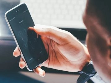 Preços de celulares aumentam e vendas caem 30,7% no Brasil