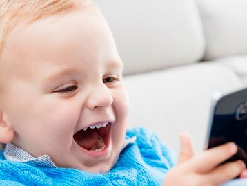 Criança descobre esquema de apps que movimentava US$ 500 mil