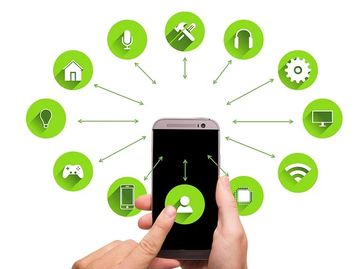 Casa tech: lâmpadas e tomadas inteligente em promoção