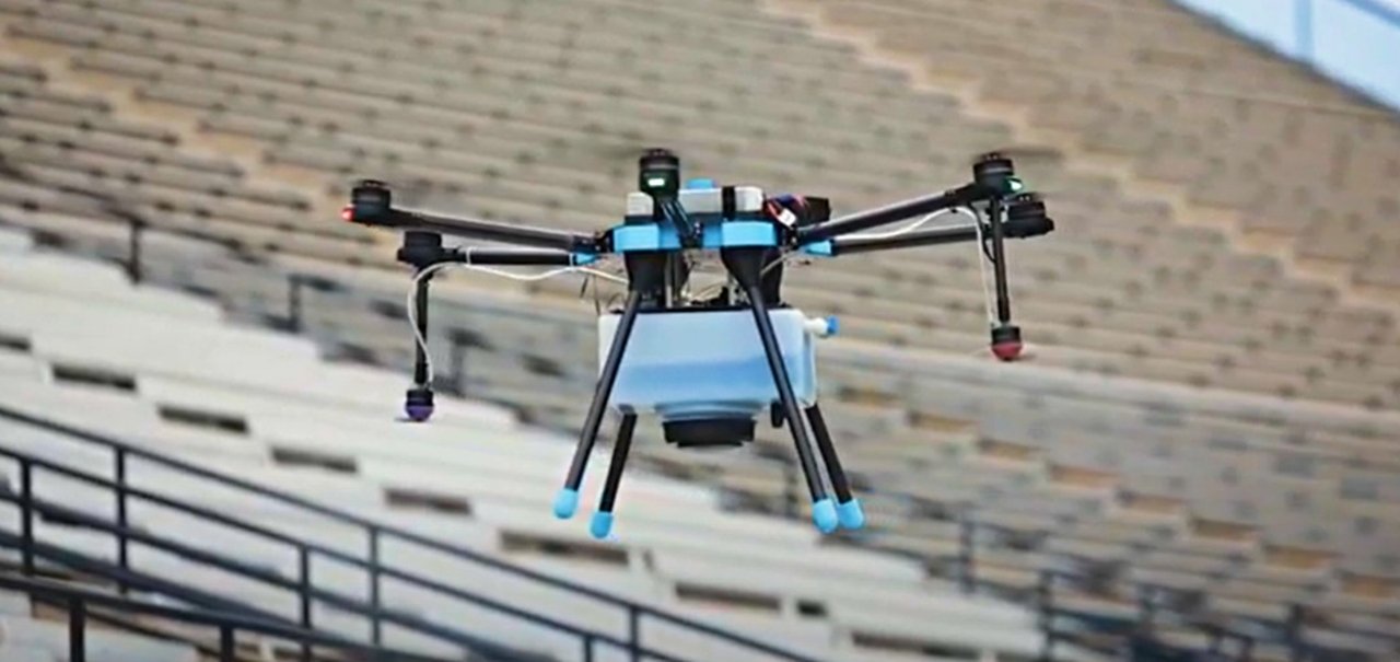 Covid-19: drones vão higienizar estádio nos EUA antes de eventos