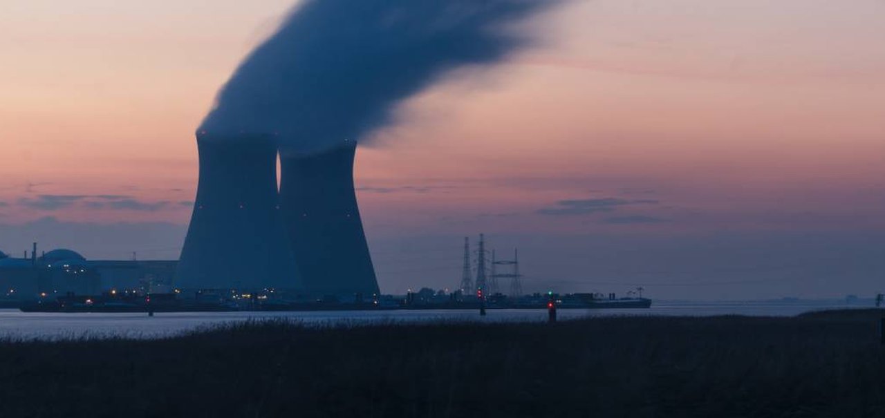 Energia nuclear não reduz emissão de carbono, revela estudo