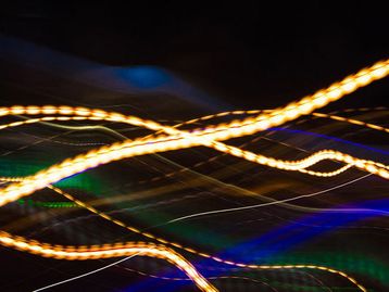 Câmera ultraveloz do Caltech grava vídeos da luz se movendo em 3D