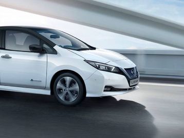 Dona de Nissan Leaf fica chocada com preço de bateria: R$ 660 mil