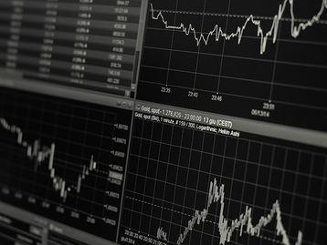 Modo noturno chega ao aplicativo do Google Analytics