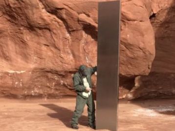 Monolito surge misteriosamente no deserto de Utah, nos EUA