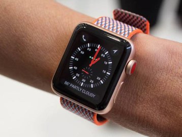Apple Watch salva vida de ciclista carregado por enchente
