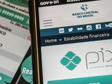 PIX supera TEDs e DOCs; novas funções chegam ainda em 2021