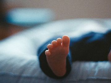 Anticorpos de covid-19 podem ser transferidos a bebês durante a gravidez