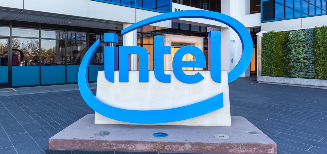 Intel ultrapassa AMD pela primeira vez em três anos