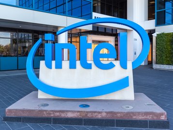 Intel ultrapassa AMD pela primeira vez em três anos