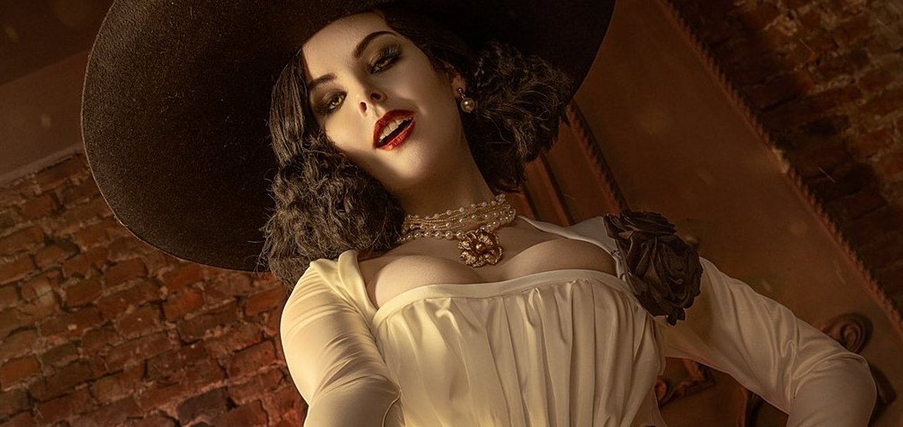 Lady Dimitrescu de Resident Evil Village ganha cosplay imponente