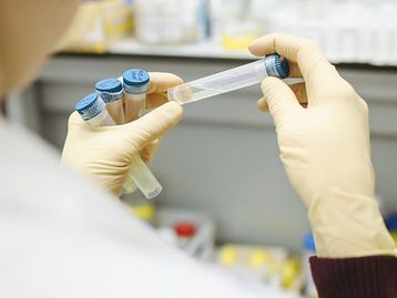 Covid-19: vacina de Oxford tem uso emergencial aprovado pela OMS
