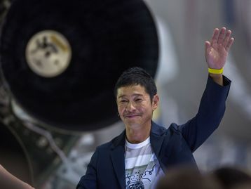 Milionário japonês procura 8 acompanhantes para viagem à Lua