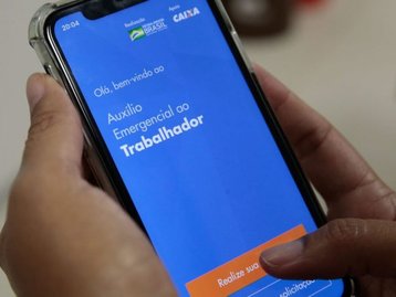Governo assina MP para liberar Auxílio Emergencial 2021