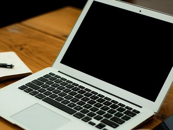 Mercado de PCs cresce no Brasil mesmo com preços 23% mais altos