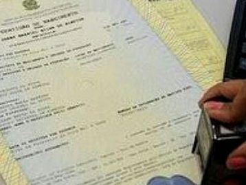 Como tirar certidão de nascimento online?