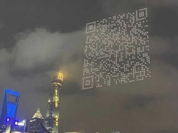 Drones formam QR Code gigante para baixar jogo na China