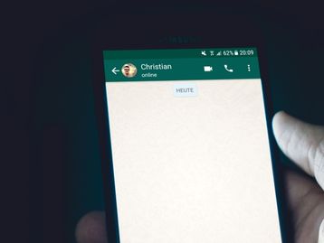 Como proteger seu WhatsApp adicionando um e-mail à conta
