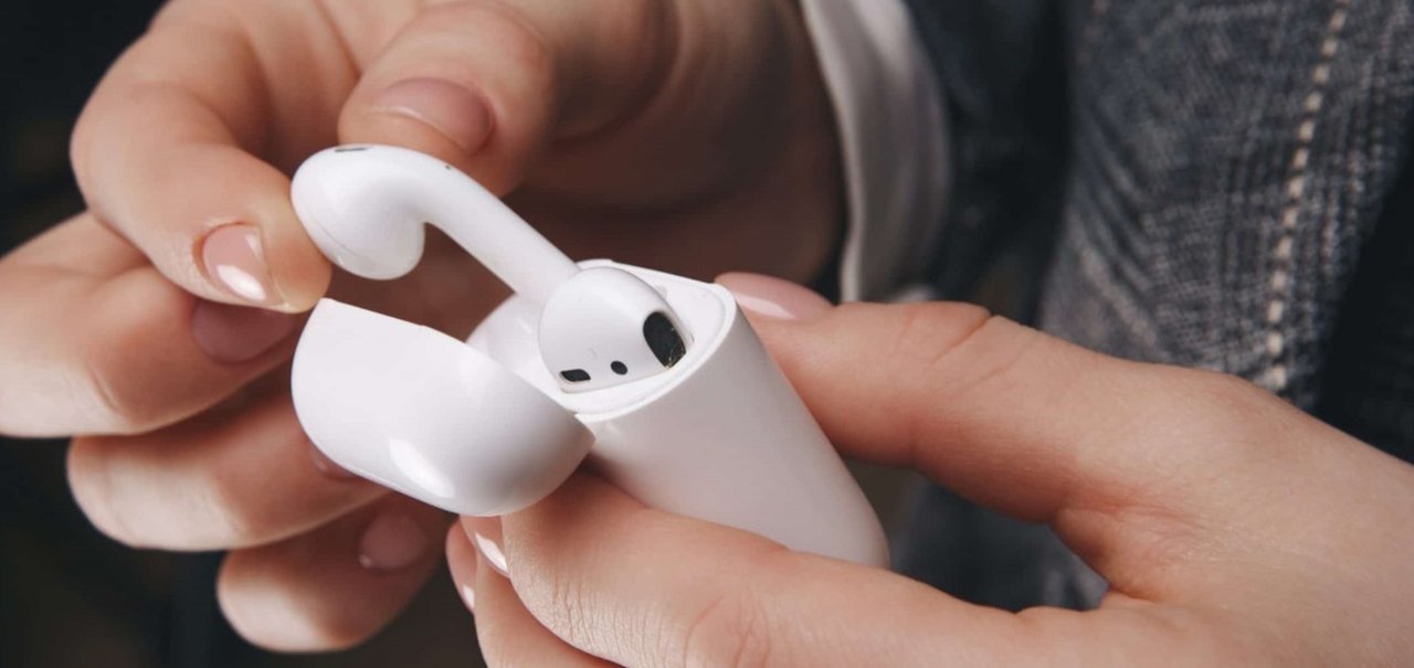 É possível conectar Airpods no Android? Como fazer?