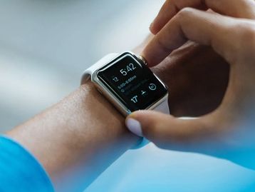 Qual a diferença entre Smartwatch e Smartband?