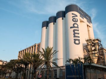 Ambev abre mais de 300 vagas de trabalho na área de tecnologia
