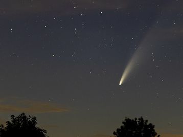 Cientistas rastreiam chuva de meteoro que passa a cada 4 mil anos