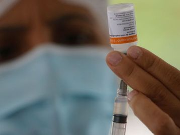 Governo de SP antecipa vacinação em 15 dias; confira as novas datas