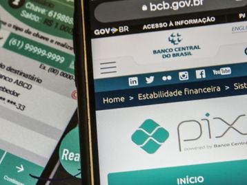 'Grupos de PIX' no WhatsApp podem ser golpes de pirâmide, alerta BC